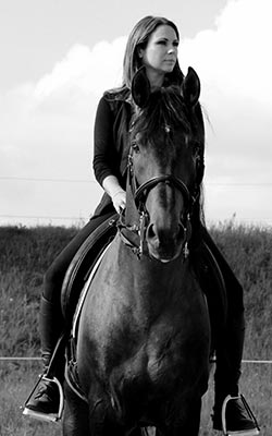 Sandra Naujoks and her horse Amadeus