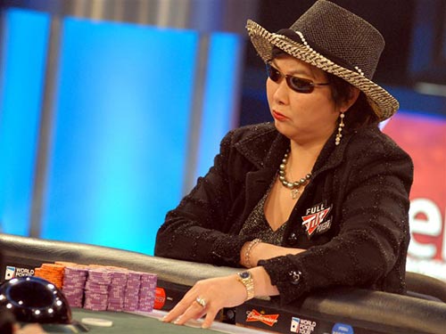Joanne Liu at the tables